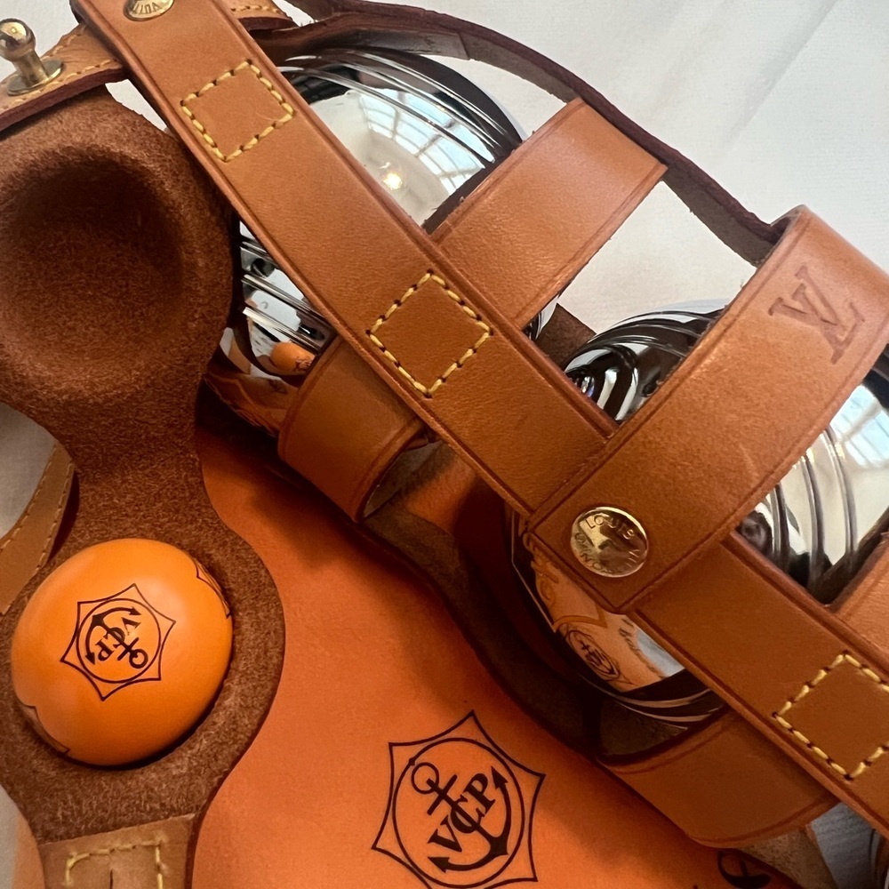 0032 - Louis Vuitton x Veuve Clicquot limited edition croquet set. - Picture 8 of 10